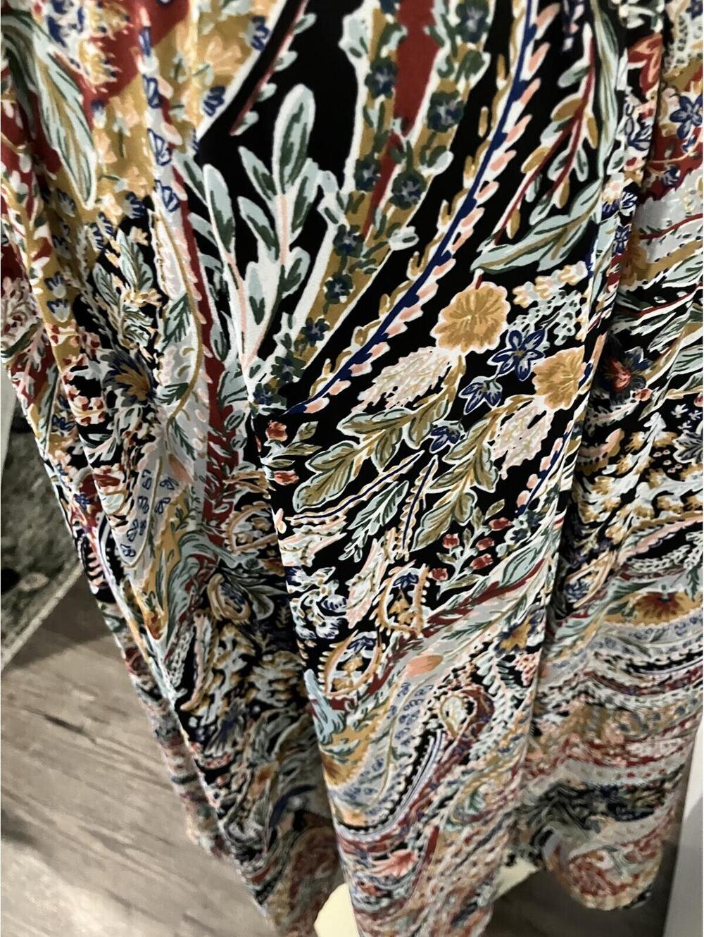 NWT Large Black Multi Paisley Print Skirt - Picture 7 of 10